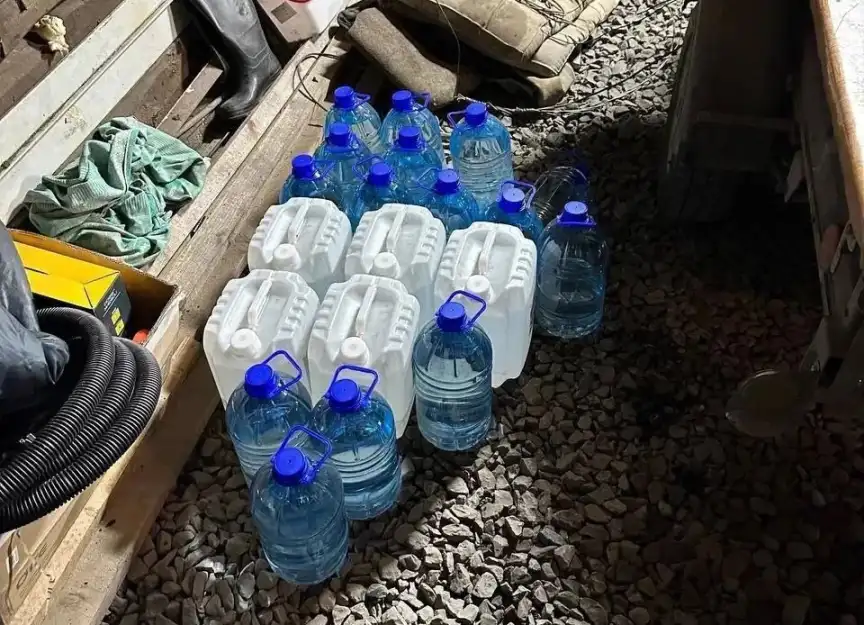 Трое жителей Ачинска осуждены за производство и продажу поддельного алкоголя